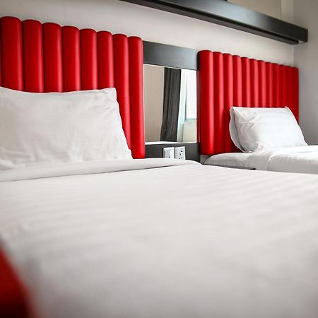 Hotel Regal Vista Ipoh Bagian luar foto