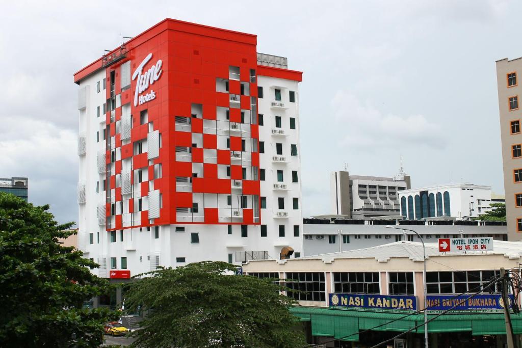 Hotel Regal Vista Ipoh Bagian luar foto