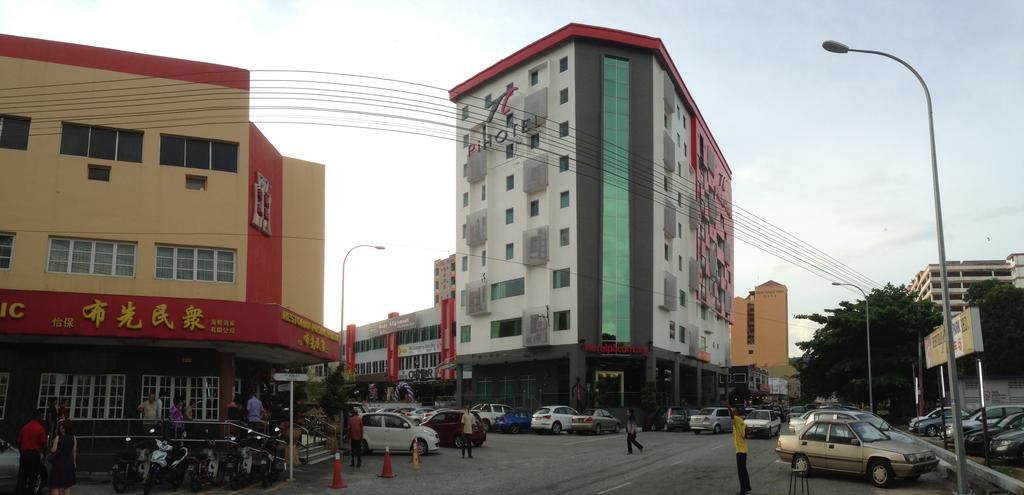 Hotel Regal Vista Ipoh Bagian luar foto