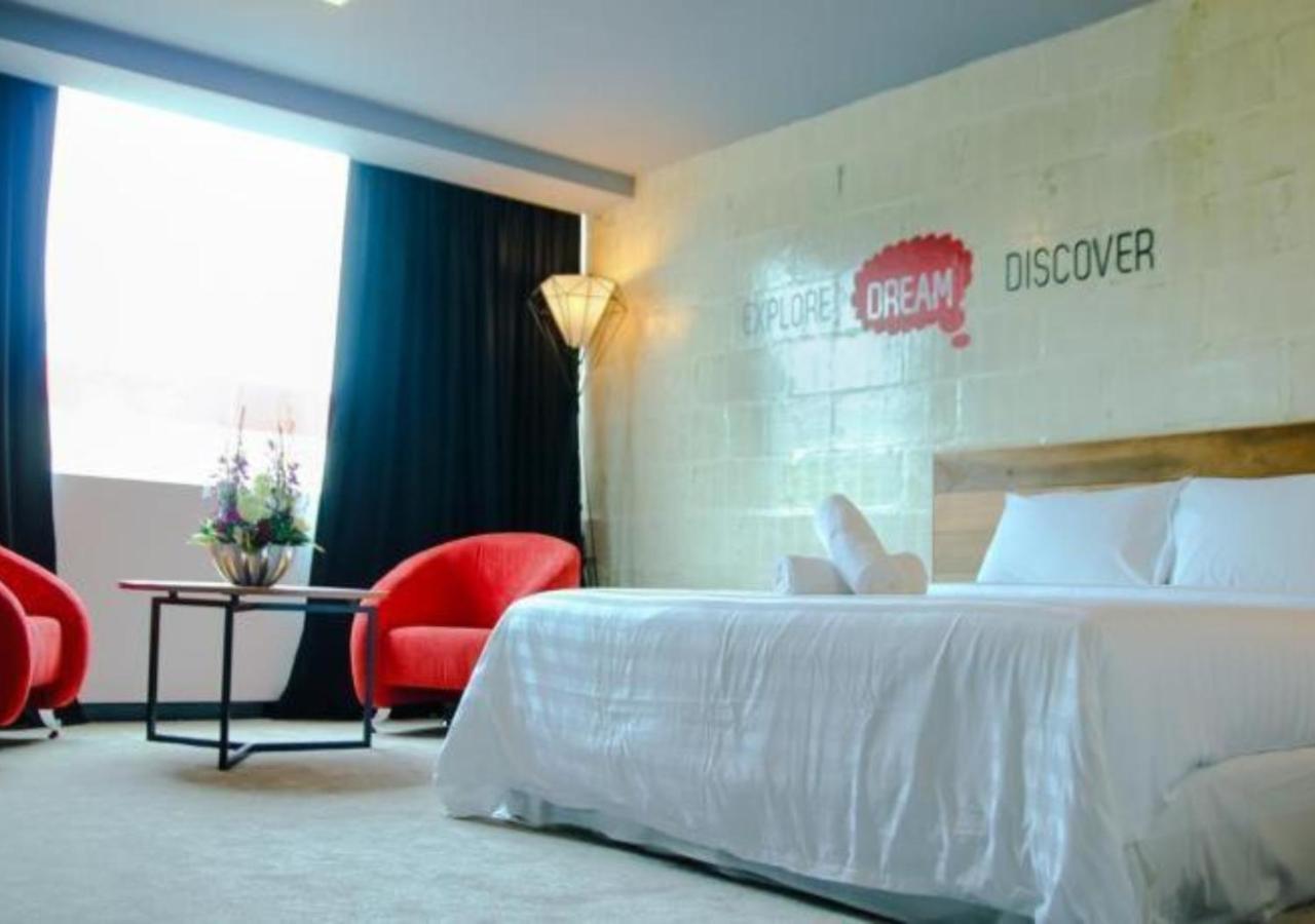 Hotel Regal Vista Ipoh Bagian luar foto