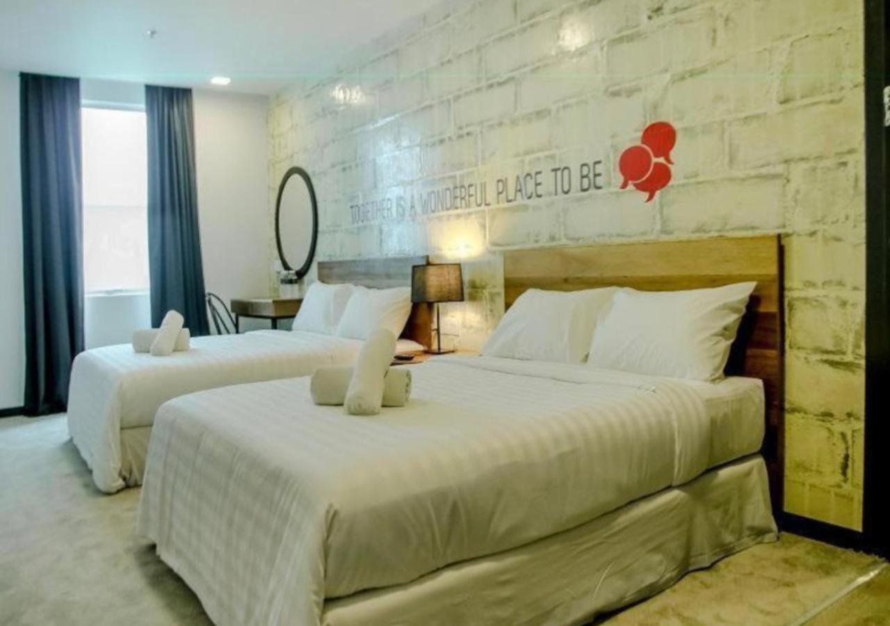 Hotel Regal Vista Ipoh Bagian luar foto