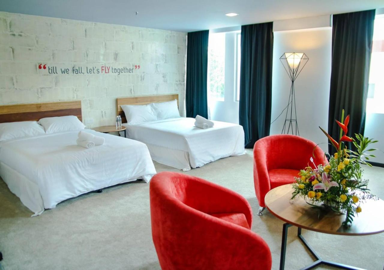 Hotel Regal Vista Ipoh Bagian luar foto