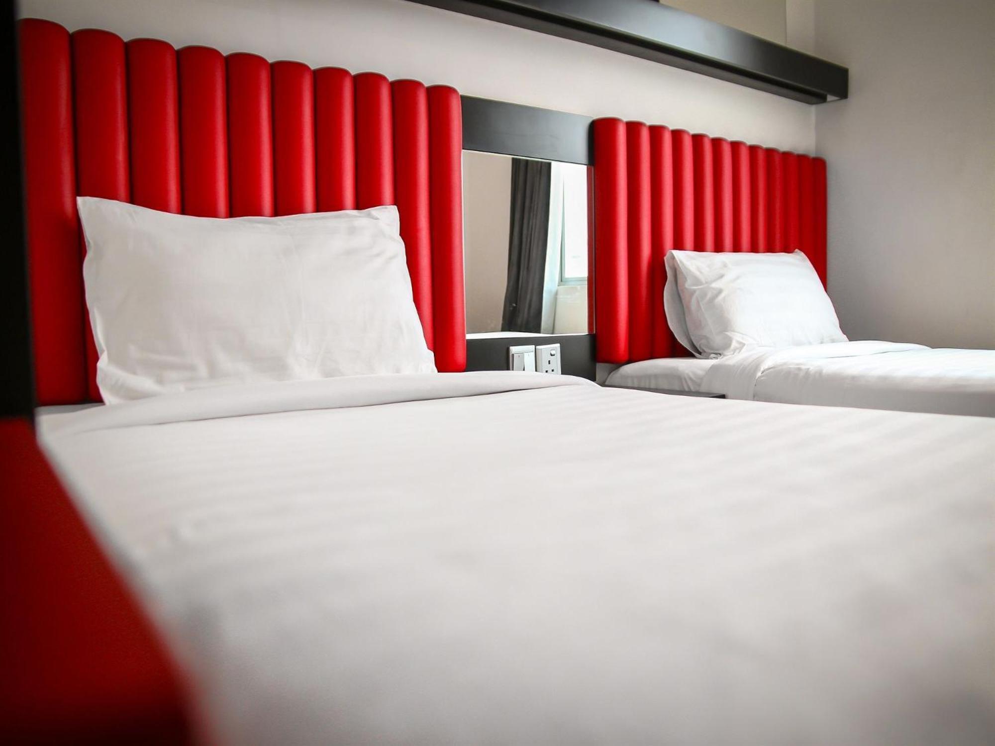 Hotel Regal Vista Ipoh Bagian luar foto