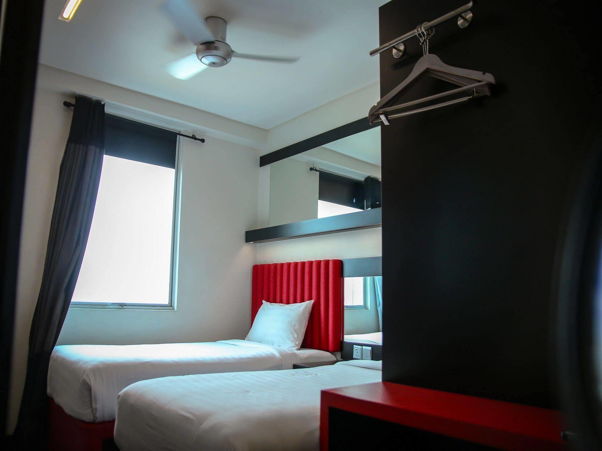 Hotel Regal Vista Ipoh Bagian luar foto